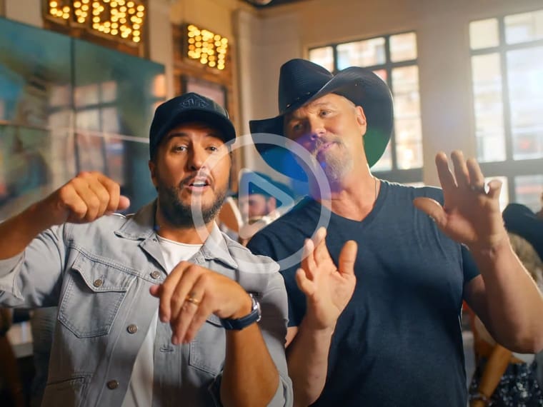 Trace Adkins “Where The Country Girls At